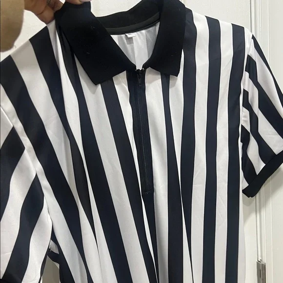 Men's Referee Costume Set - Black and White - Picture 7 of 7